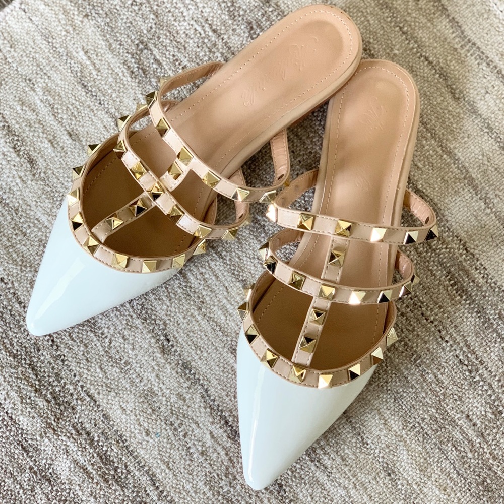 2 Left❗️✨ LAUREN Studded Flats
